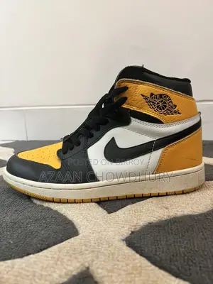 Air Jordan 1 High Taxi