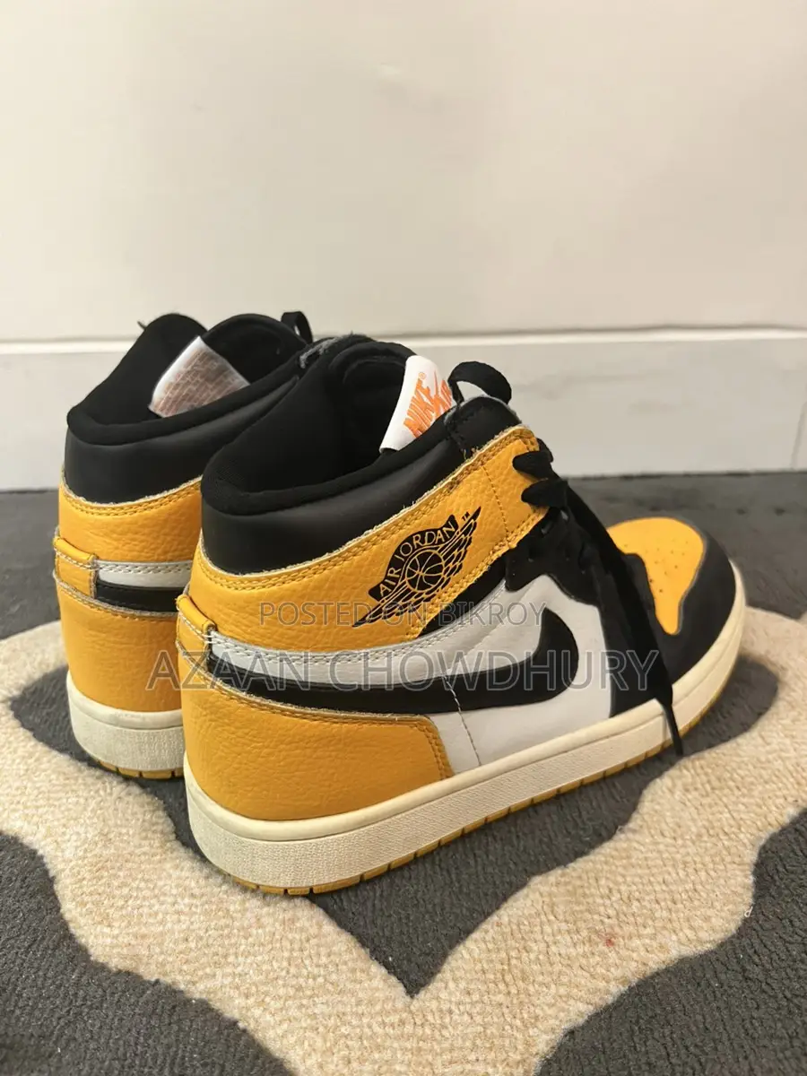 Air Jordan 1 High Taxi