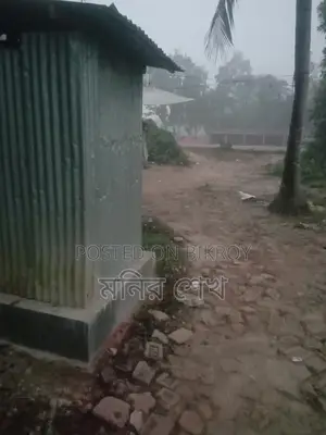 Land suitable for living