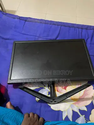 ১৯ ইঞ্চি মনিটর