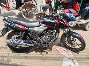 Bajaj Discover 125 . 2019