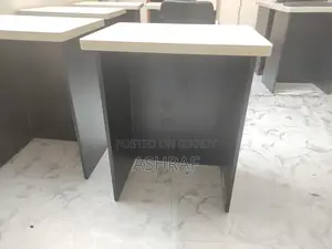 ২ ফুট বাই ১.৫ ফুট টেবিল
