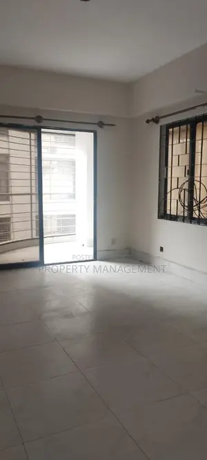 গুলশান ১-এ ২৪০০ বর্গফুটের অফিস স্পেস ভাড়ার জন্য, চমৎকার ভিউ