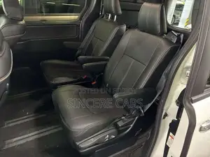 Toyota Noah SI WXB HYBRID 2020