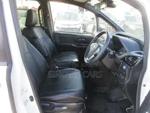Toyota Noah SI WXB HYBRID 2020
