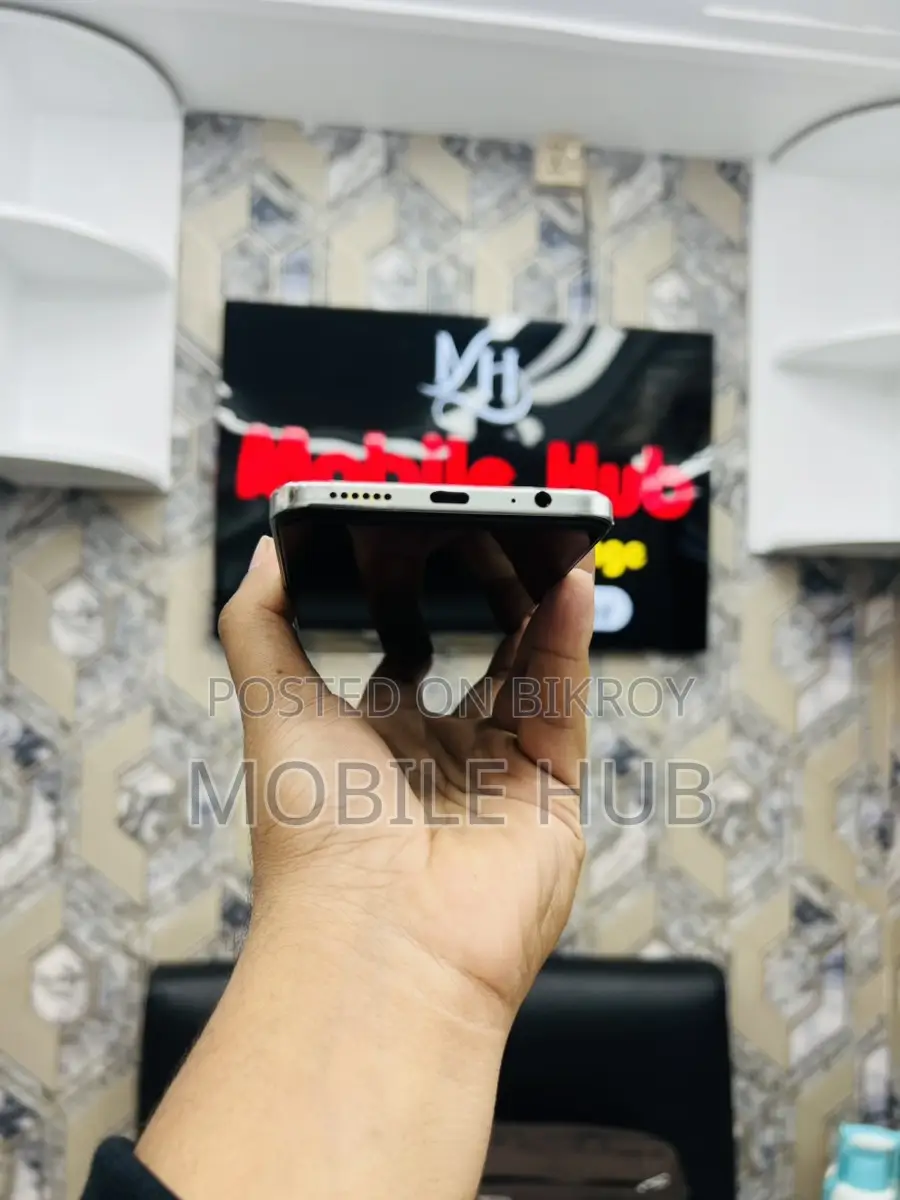 Tecno Spark 40 Pro 8/128 (Used)