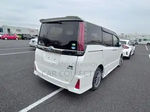 Toyota Noah SIWXB 2021