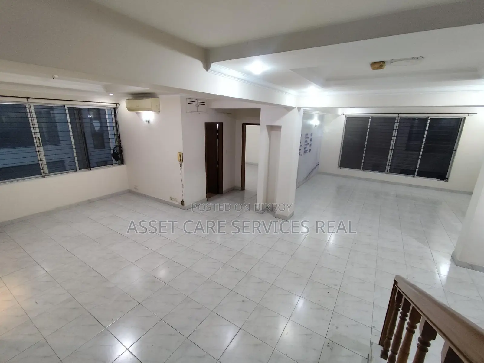 Duplex 4-Bedroom Apartment for Rent in Baridhara Diplomatic Zone