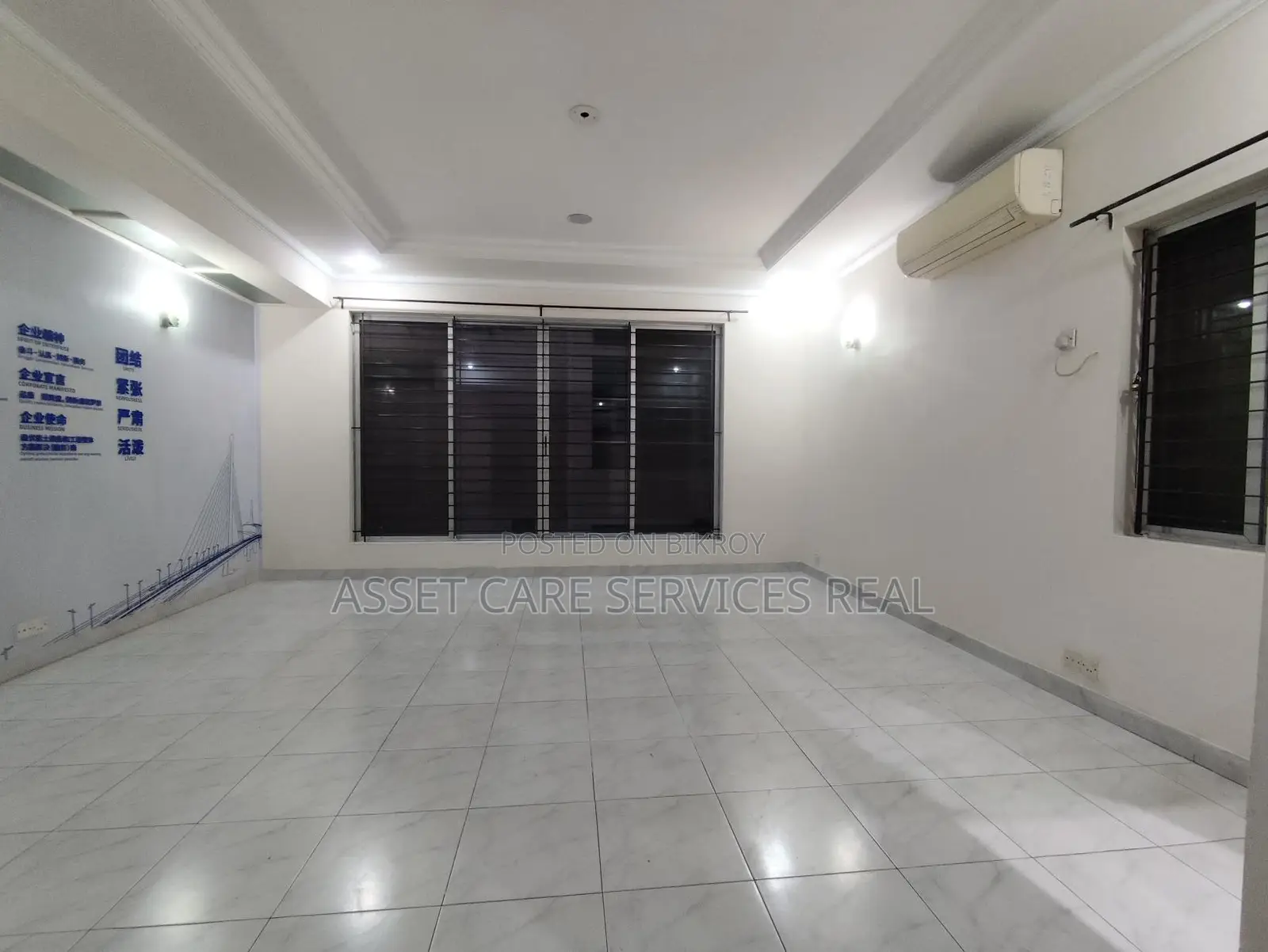 Duplex 4-Bedroom Apartment for Rent in Baridhara Diplomatic Zone