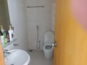 ফুল ফার্নিশড ৪ বেডরুমের ৪০০০ বর্গফুটের ফ্ল্যাট ভাড়ার জন্য খালি আছে