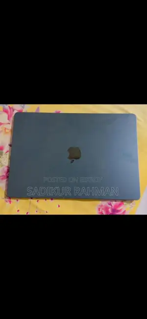 Macbook Air M2, 15 inch Base Variant