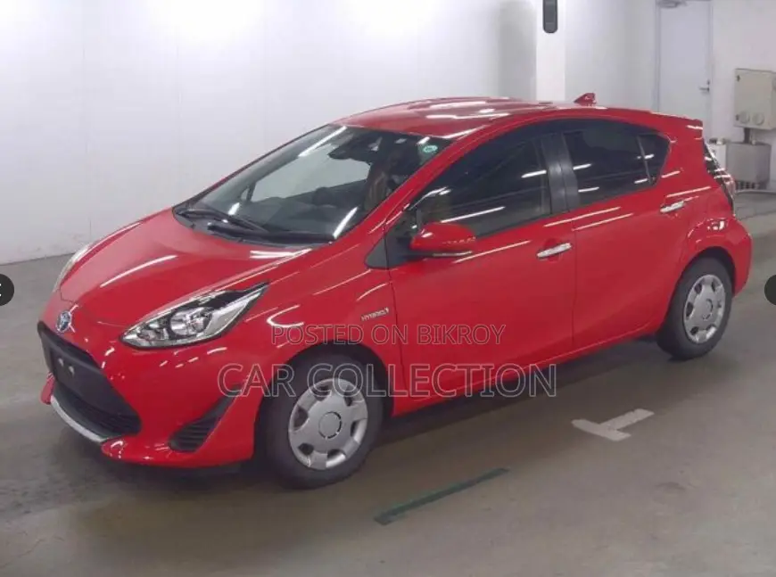 Toyota Sienta 2021