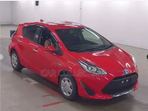 Toyota Sienta 2021