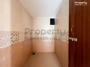 সেক্টর ১১-এ ২০৪৪ স্কয়ার ফিট ফ্ল্যাট বিক্রয়
