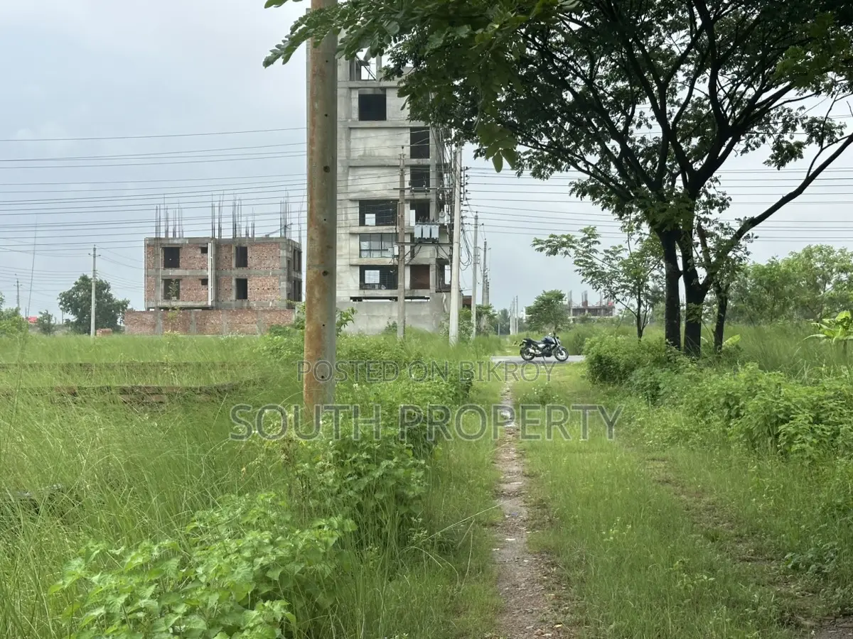 Block-L, (3+3)=6 Katha, South-Face, Plot Urgent Sell, Bashundhara R/A