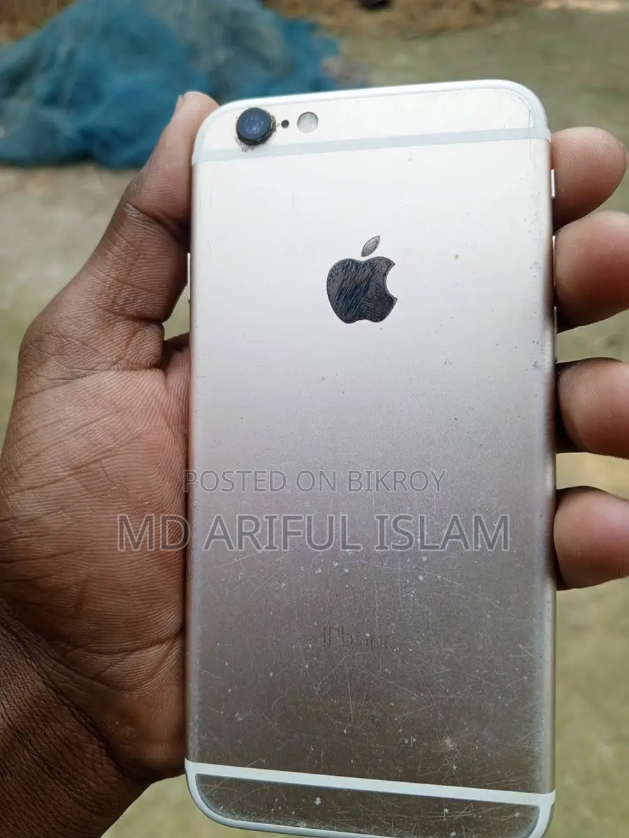 Apple iPhone 6S . (Used)