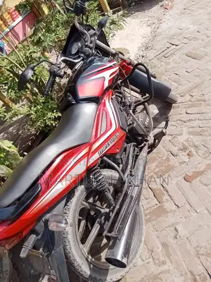 TVS Metro Plus . 2018