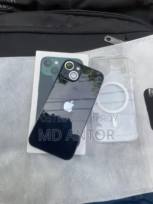 Apple iPhone 13 (Used)
