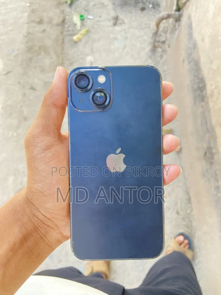 Apple iPhone 13 (Used)