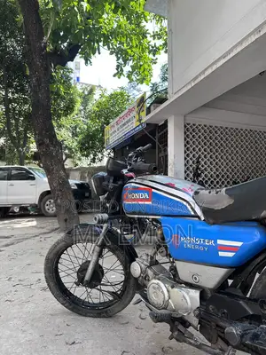 Honda CD80 . 2005