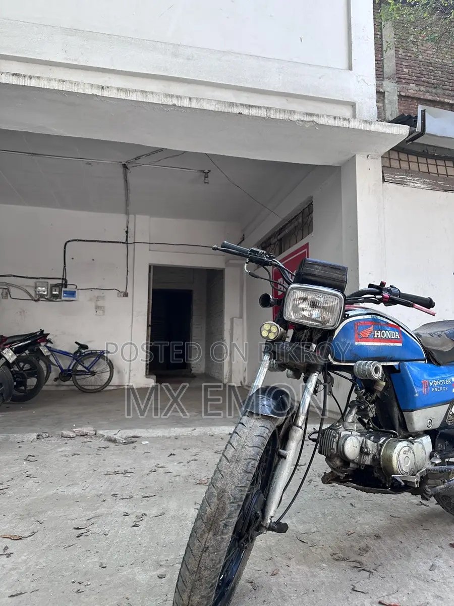 Honda CD80 . 2005
