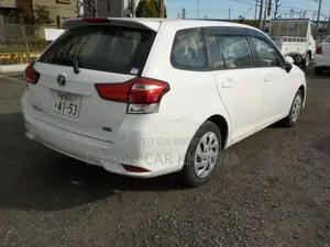 Toyota Fielder Ex Hybrid white 2021