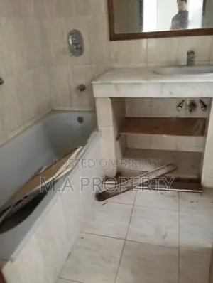 গুলশান নর্থ-এ ভাড়ার জন্য চমৎকার ৫ বেডরুমের ফ্ল্যাট