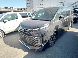 Toyota Voxy S-Z 2024