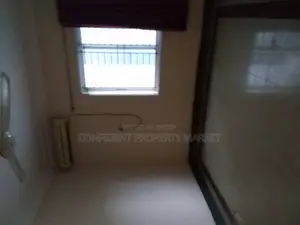 গুলশানে সেমি-ফার্নিশড অ্যাপার্টমেন্ট ভাড়ার জন্য
