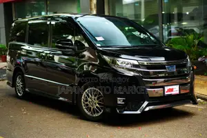 Toyota Noah WxB 2020