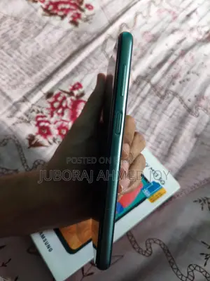 Samsung Galaxy M33 8/128 (ব্যবহৃত)