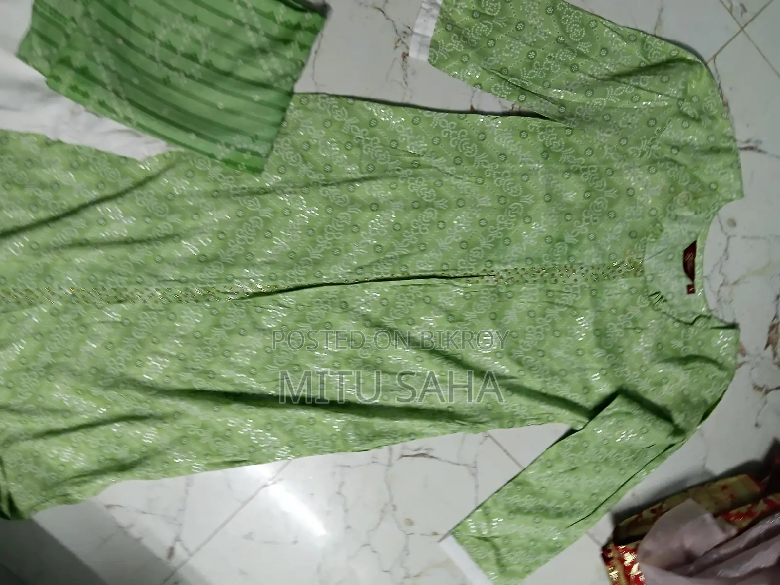একটি সুন্দর এবং ভালো থ্রি পিস
