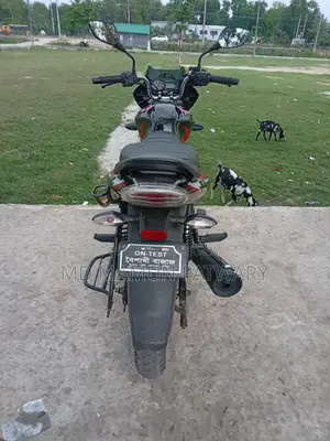 Bajaj Discover 125 - 2023