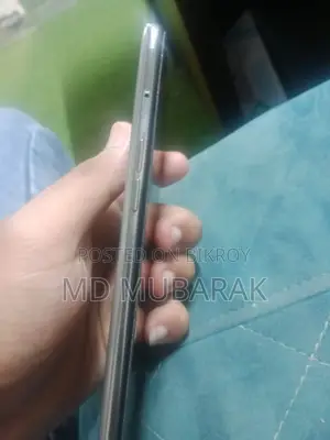 OnePlus Nord CE2 (Used)