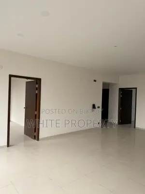 Apartment sale at Bashundhara Block-M, Road 38 Corner plot