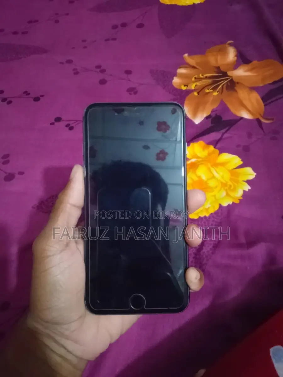 Apple iPhone 8 Plus (Used)