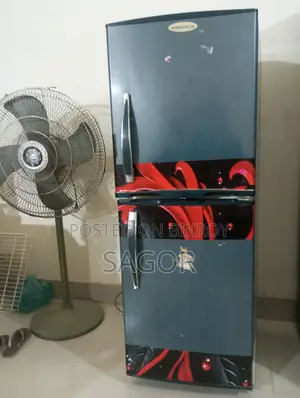 ফ্রিজ