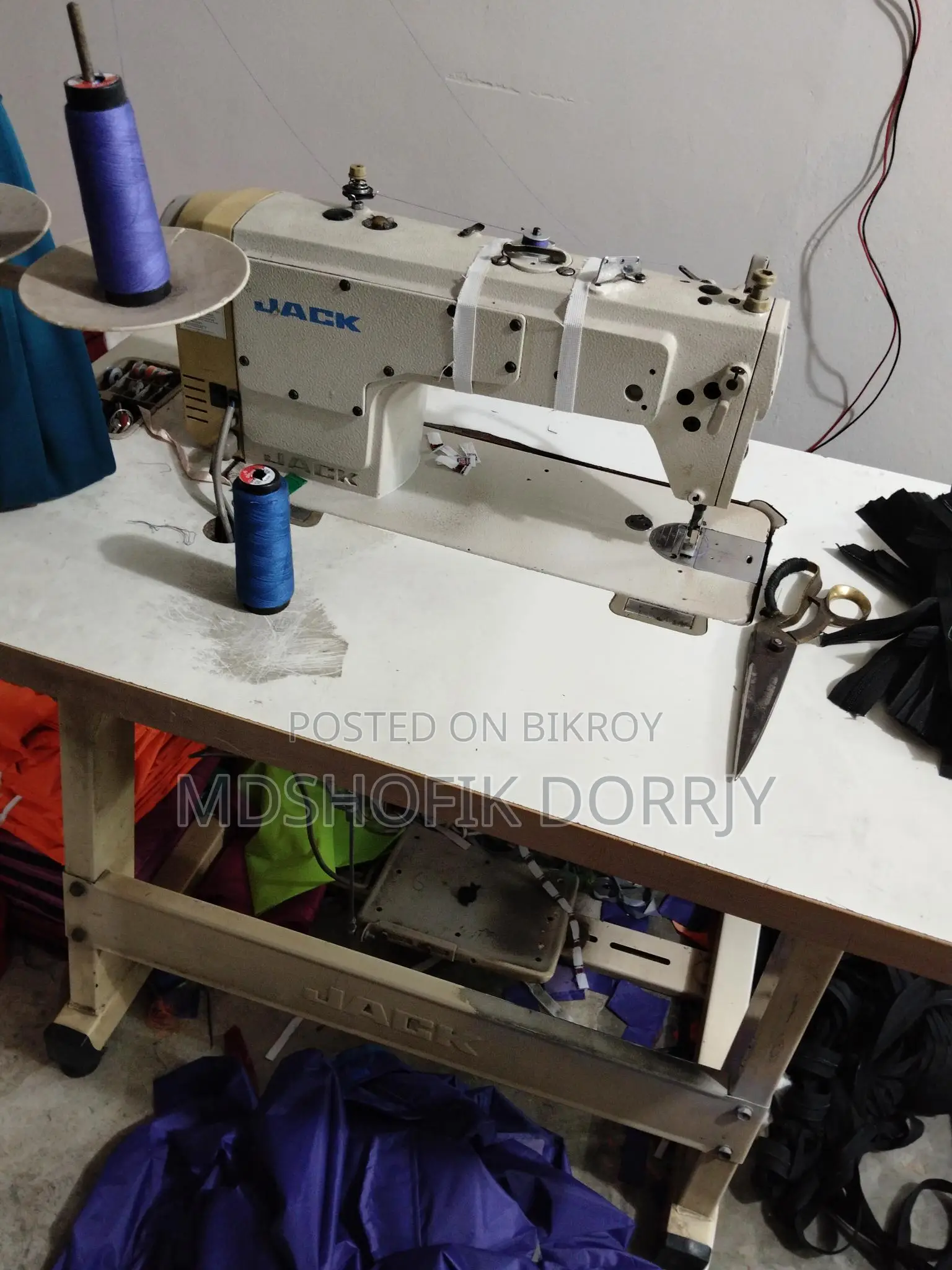 Sewing Machine for sale