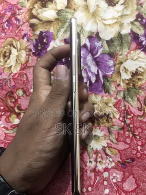 Tecno Camon 30s . (Used)