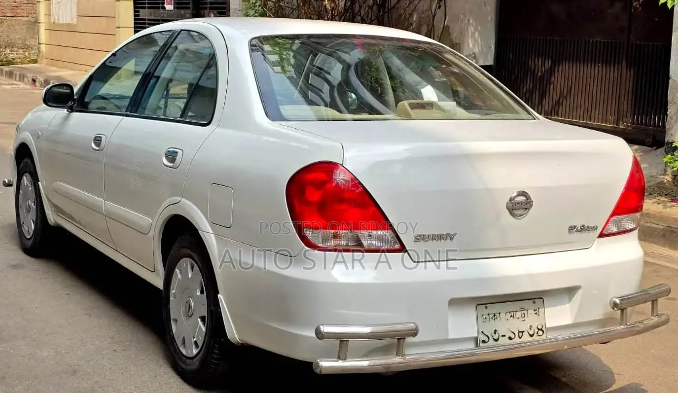 Nissan Sunny Ex Saloon 2011