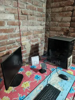 Desktop computer