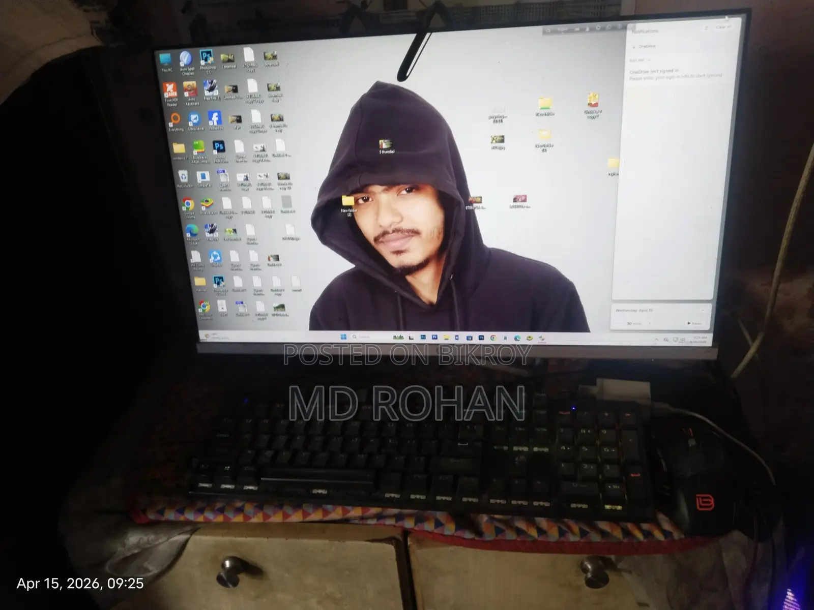 Desktop computer
