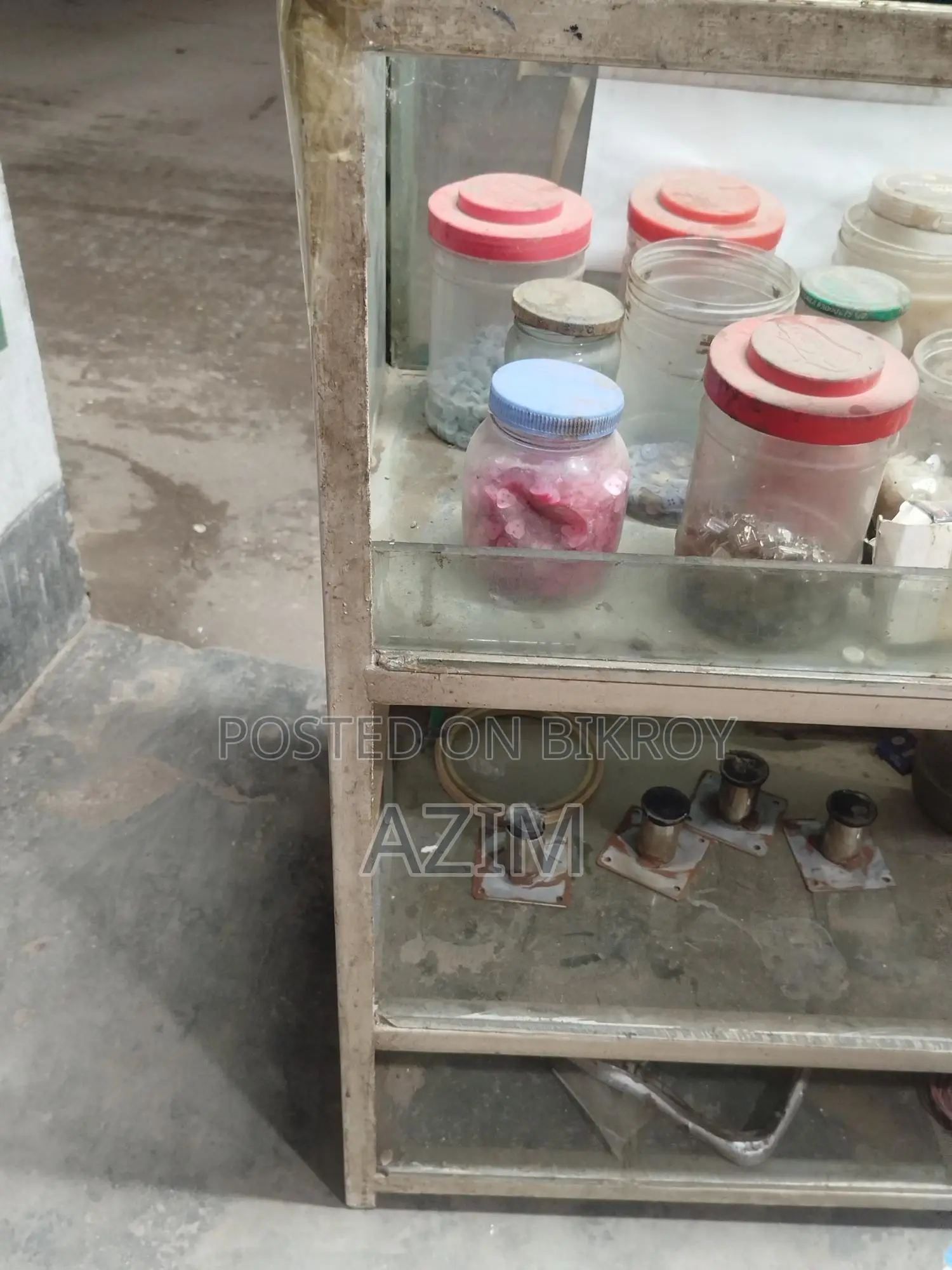 দোকানের সোকেছ