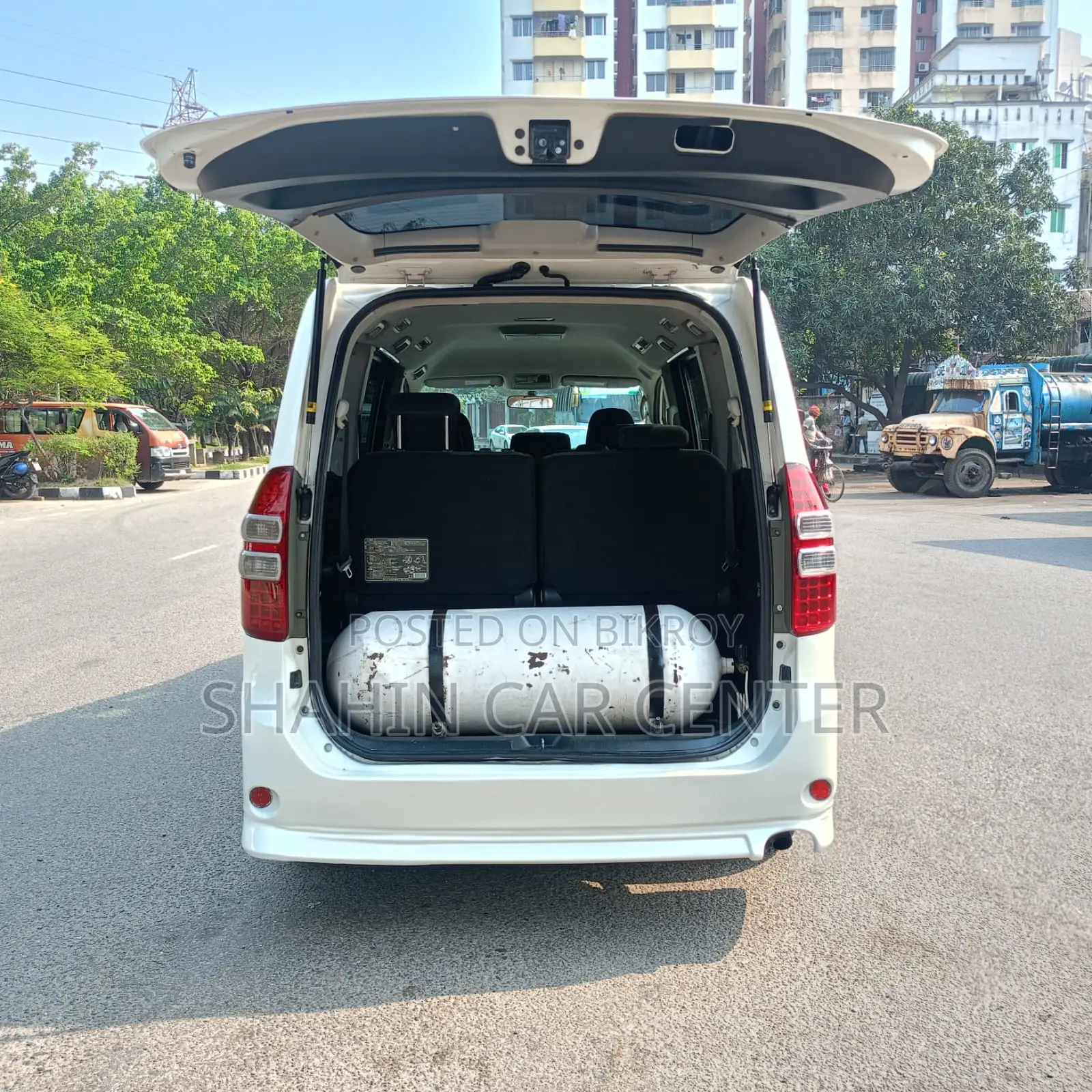 Toyota Noah Push Start 2011