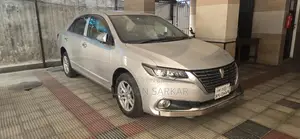 Toyota Premio 2018