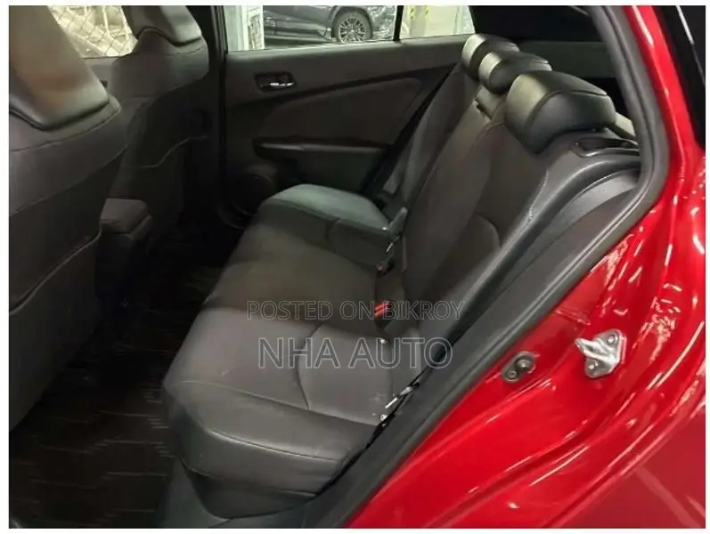 Toyota Prius A TOURING 2021