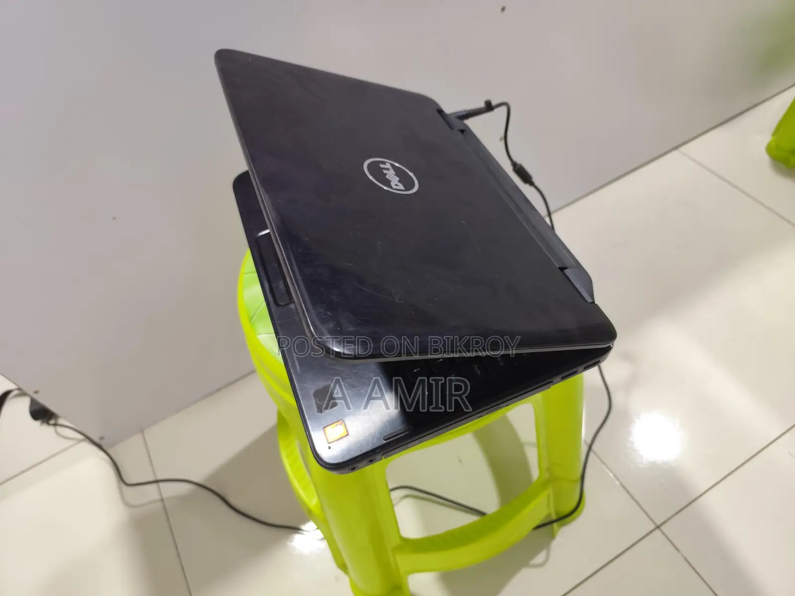 Used Laptop Brand= Dell Display 15" Generation= 2 Ndhdd=500gb Ram=4gb