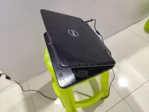 Used Laptop Brand= Dell Display 15" Generation= 2 Ndhdd=500gb Ram=4gb