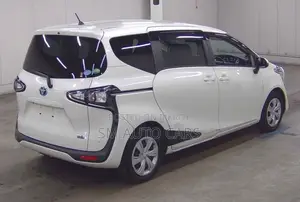 Toyota Sienta Hybrid G Safety Pearl 2021
