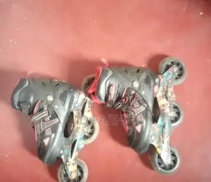 স্কেটিং জুতা